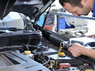 Έπεσαν οι τιμές στο service της Nissan